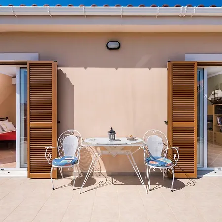 Harbour Breeze ארגוסטולי